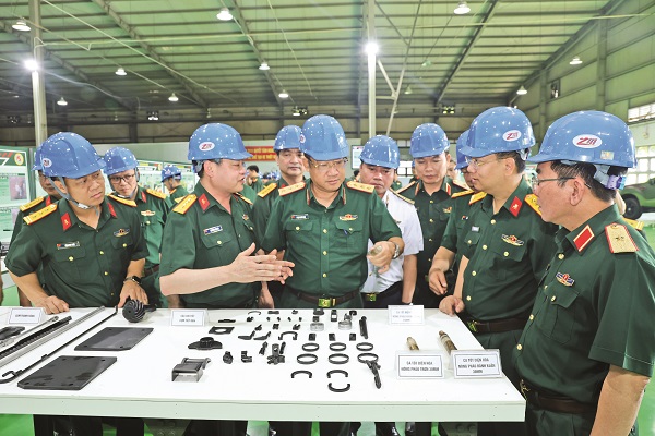 Ðột phá tư duy và hành động trong xây dựng nền công nghiệp quốc phòng lưỡng dụng